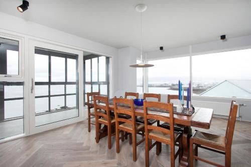 雷克雅未克市中心海景豪华公寓(Ocean View Luxury Apartment in Central Reykjavik)