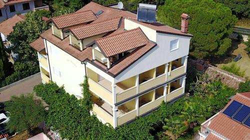 Villa Monsena