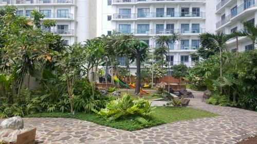 Modern Luxury Lower Penthouse Unit