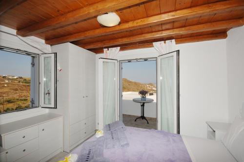 Lino Apartments