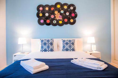 Vinyl Flat Bed & breakfast