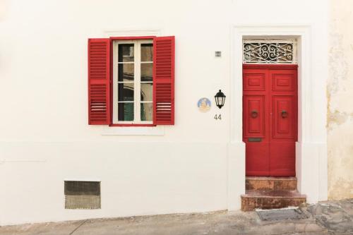 House Of Pomegranates