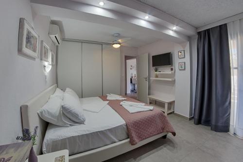 Irida Holiday Apartments