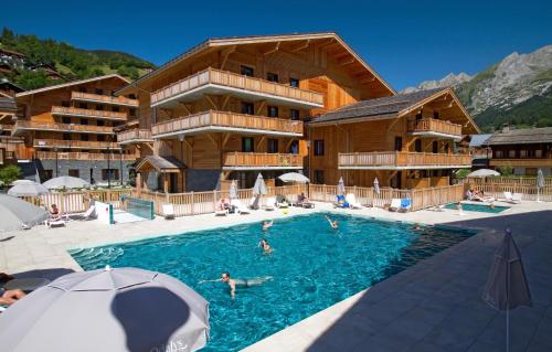 Hôtel Prestige Odalys Le Chamois  à La Clusaz