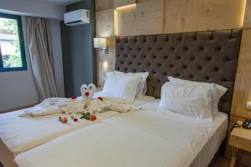 Elmi Suites Beach Hotel
