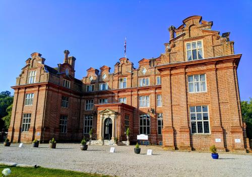 Broome Park Hotel & Golf Resort