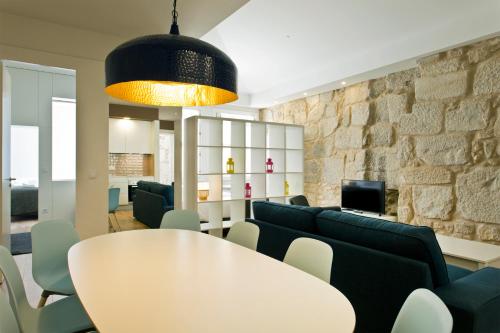 Rva-Clerigos Apartments