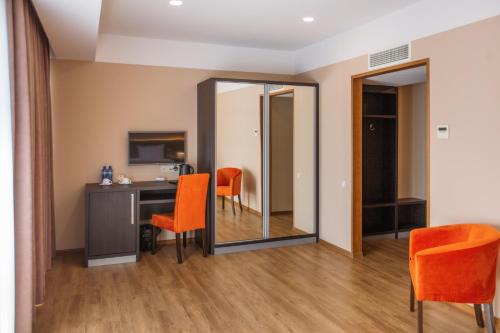 Sephia Hotel