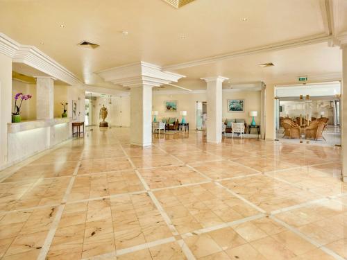 Ria Park Garden Hotel