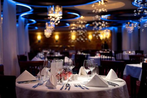 Hotel Cascade Resort & Spa