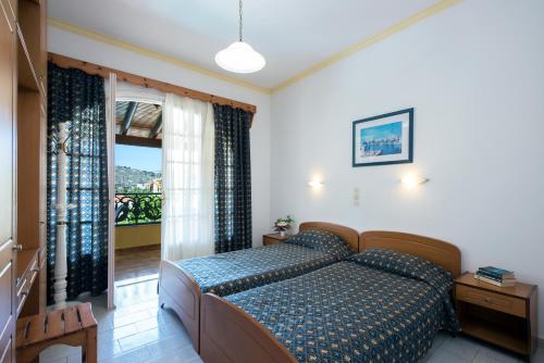 Andreas Pool Apartments