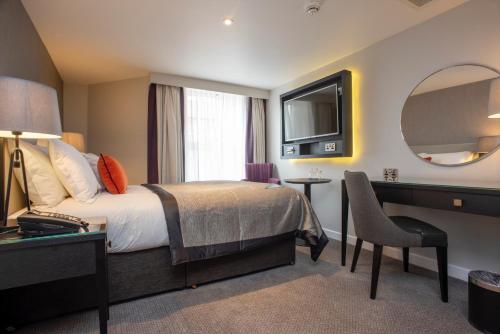 Ten Hill Place Hotel