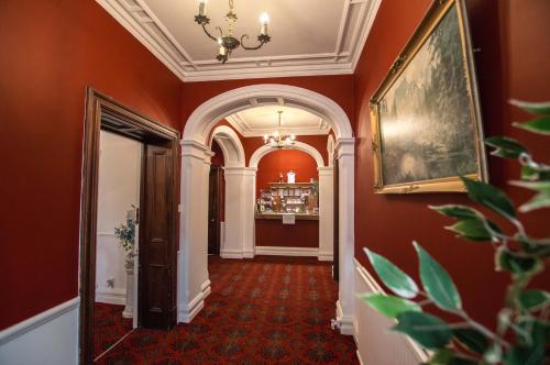 Elim Bank Hotel