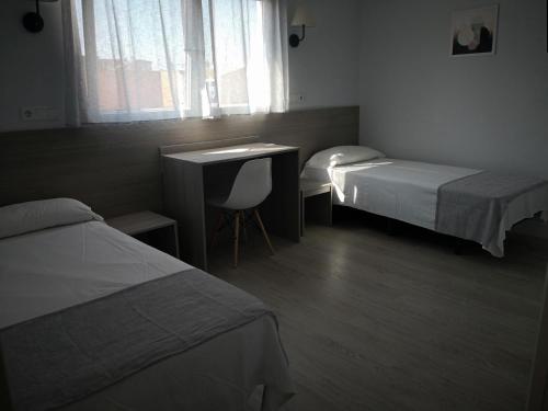 Golden Alcala Hostal