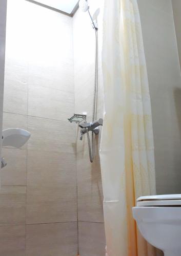 Tess and Tesha Condotel