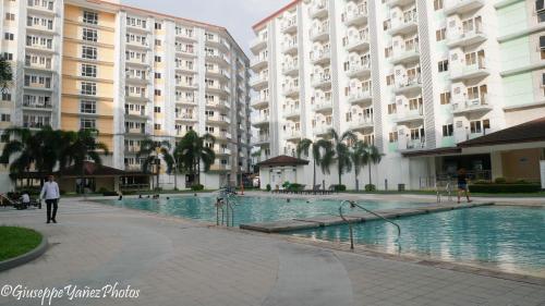 Genesis unit SMDC Fields