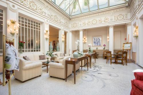 Hotel Corona d'Oro 1890