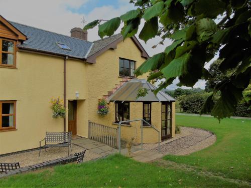 Pwllgwilym Holiday Cottages