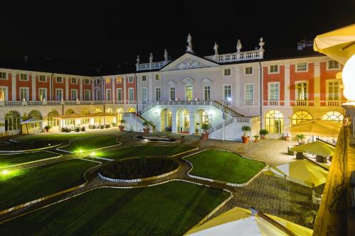 Villa Fenaroli Palace