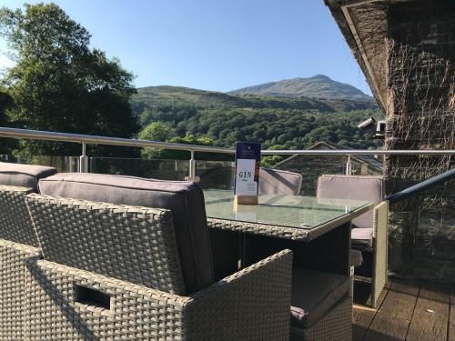 The Grapes Hotel