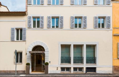 Palazzo Bezzi