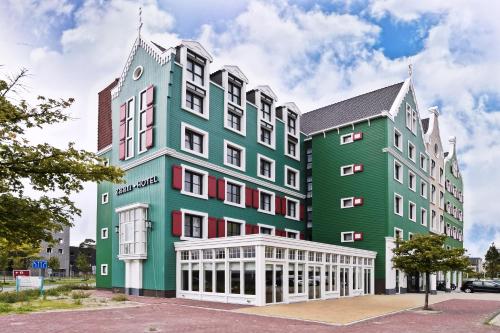 Zaan Hotel
