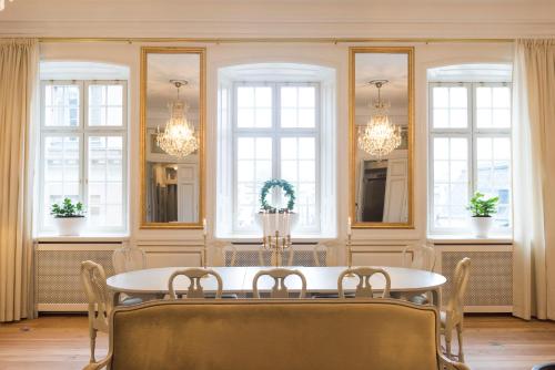 Hotel Kungsträdgården - The King's Garden