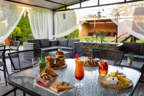 Hangya Panzió és Étterem