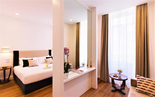 900 Piazza del Popolo