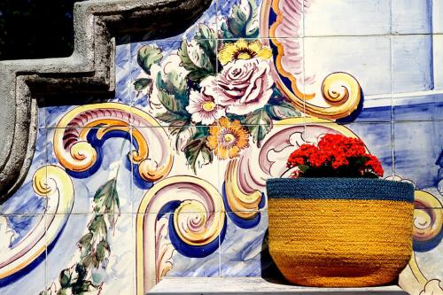 Oryza Guest House & Suites