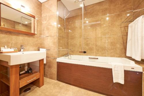 Cascade Wellness Resort