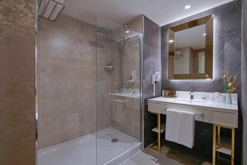 Limak Lara Deluxe Hotel & Resort