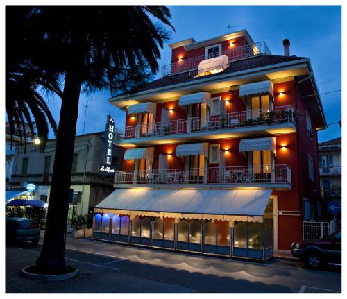 Hotel Lo Squalo