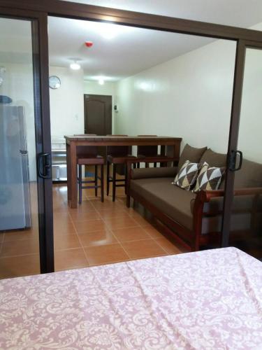Comfy 1BR Condo Unit in One Oasis CdeO near Limketkai Centrio