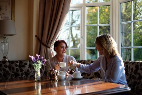 Cathedral Lodge Hotel