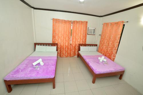 Sunrise Garden Lake Resort