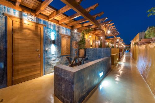 10Gr Boutique Hotel & Wine Bar