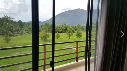 Sheridan Organic Farm and Eco Village