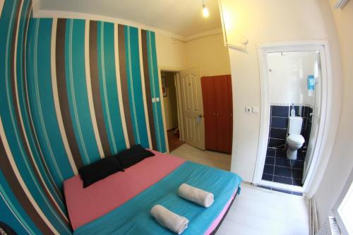 Taxim Hostel