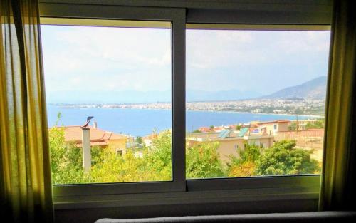 SEMIRAMIS SUITES with pool