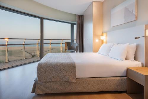 Eurostars Oasis Plaza