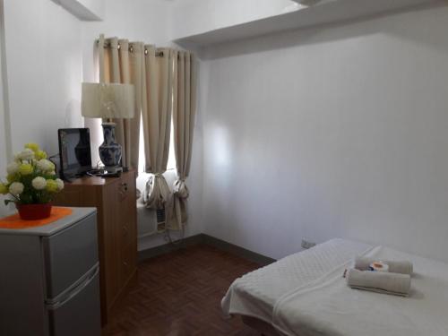 Ekonumi Rooms At Benrosi Plaza