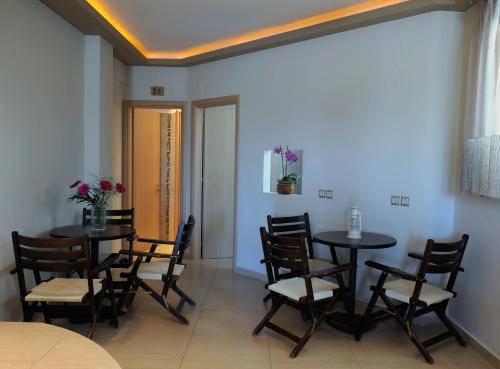 Niriides Studios And Apartments