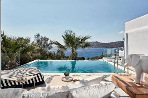 Myconian Imperial Resort