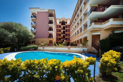 Apartamentos Leo Canela