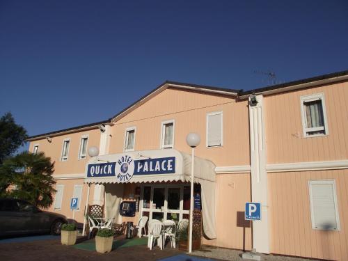 Quick Palace Le Mans Nord St Sturnin