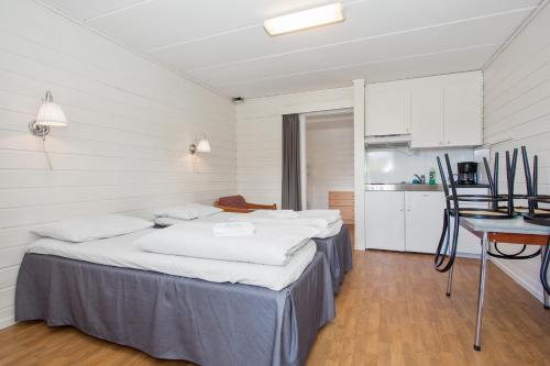 Midttun Motell & Camping AS
