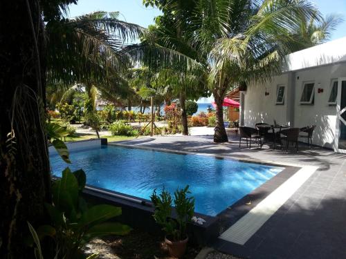Binucot Beach Resort