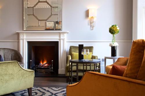 54 Queen’s Gate Hotel