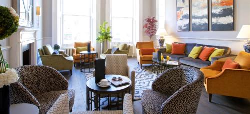 54 Queen’s Gate Hotel